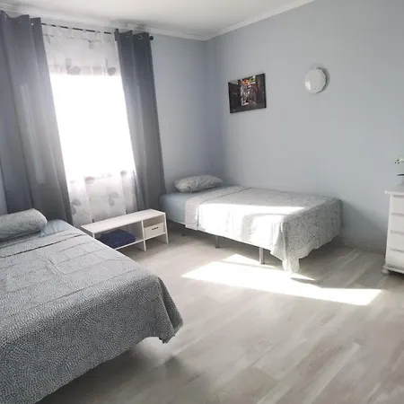 Americas 4-bedrooms