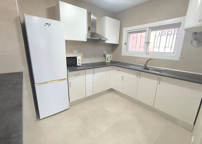 Americas 4-bedrooms Villa Playa de las Americas (Tenerife)