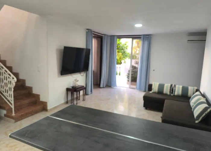 Americas 4-bedrooms فيلة