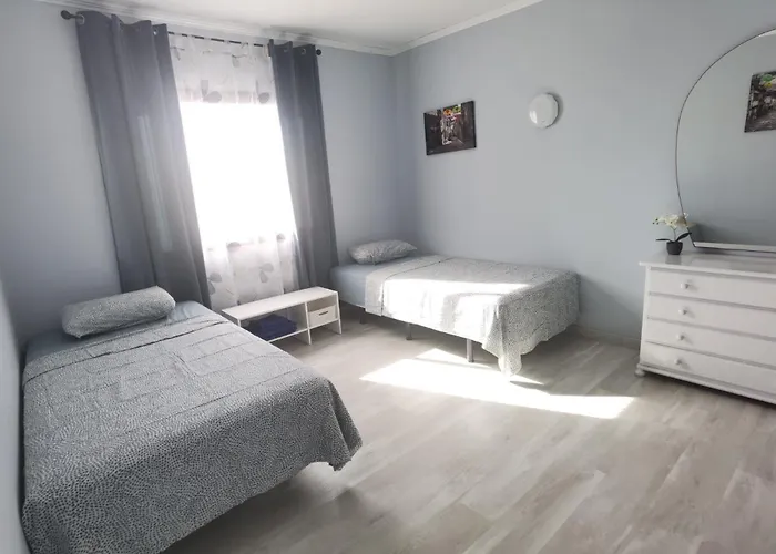 Americas 4-bedrooms